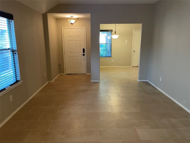 Building Photo - 12722 Kiev Hills Ln