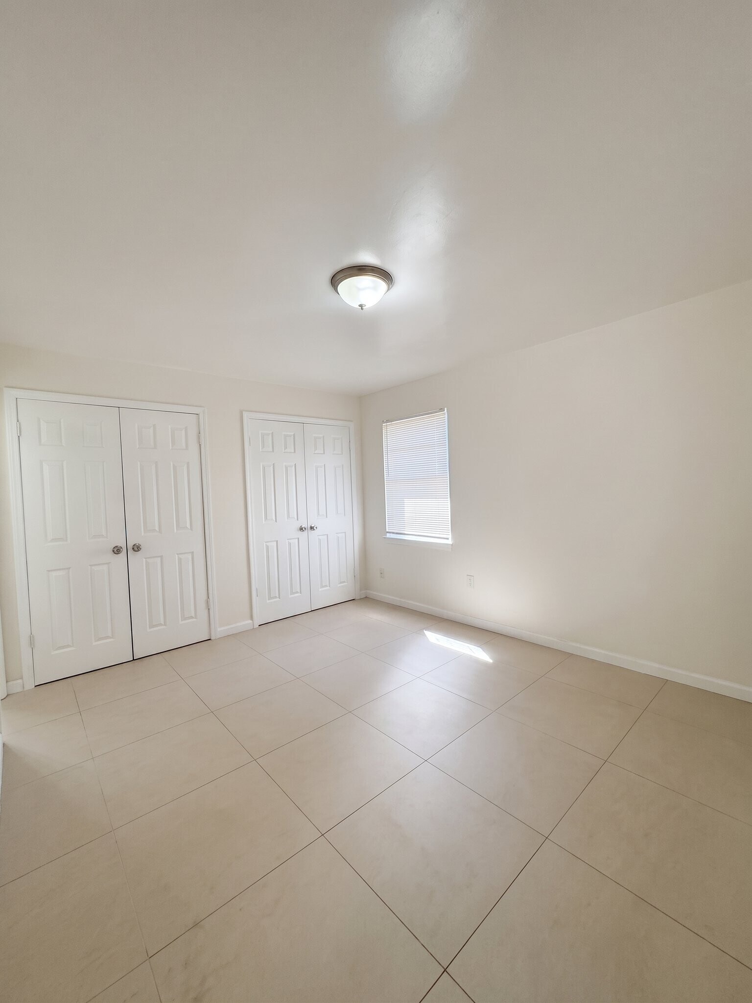 Building Photo - 2295 Candlewyck Cir