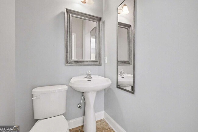 Building Photo - 4072 Creekrun Cir