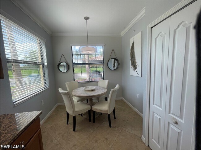 Building Photo - 9727 Acqua Ct
