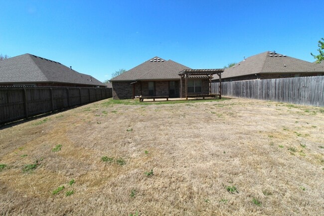 Building Photo - 3038 W Verona Ln