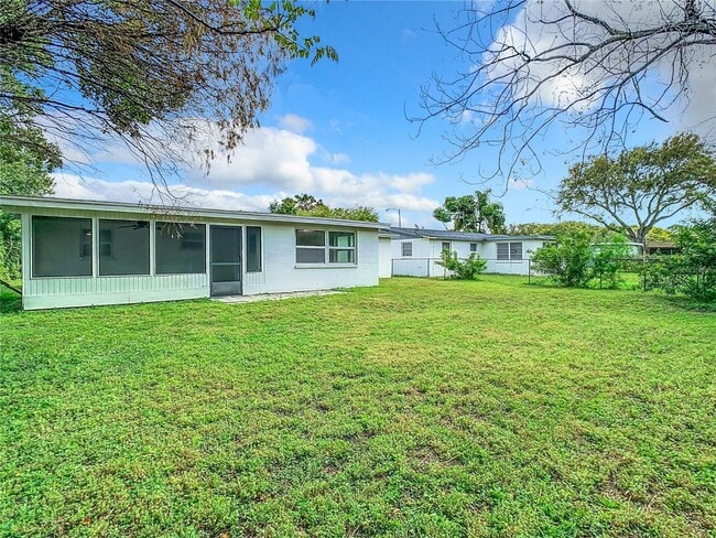 Building Photo - 12701 Cornell Ct