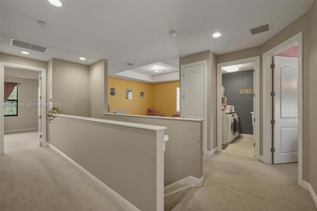 Building Photo - 8815 NW 37th Dr