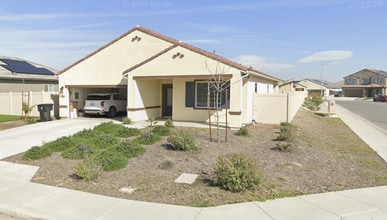 Building Photo - Newer Construction property in Southwest Bakersfield.