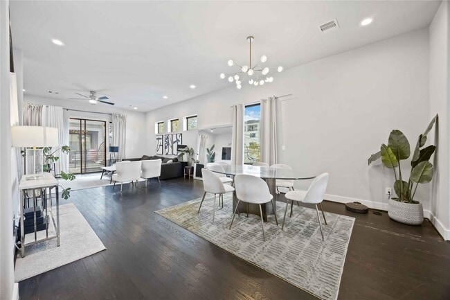 Building Photo - 4235 Allen St