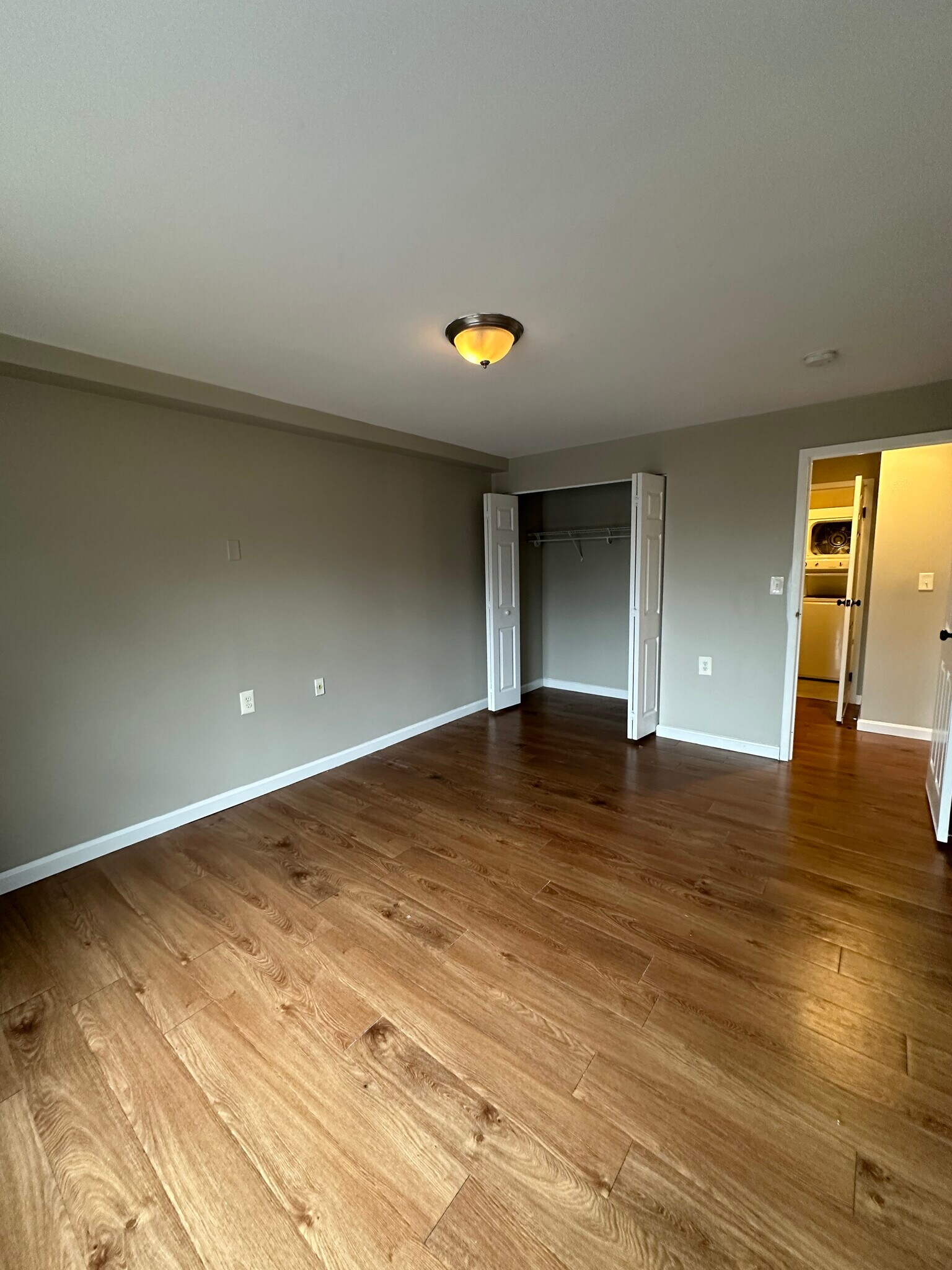 Building Photo - 746 Highland Ave
