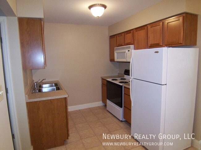 Building Photo - 20 Sunbury Estates