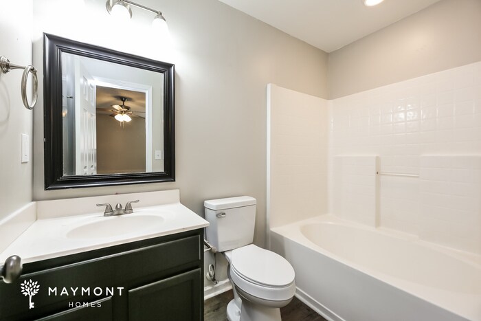 Building Photo - 313 Hampton Ridge Dr