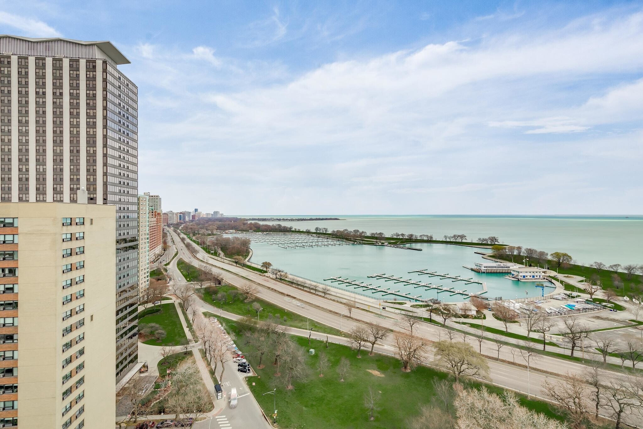 Building Photo - 3100 N Lake Shore Dr
