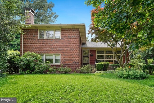 Building Photo - 8504 Sundale Dr