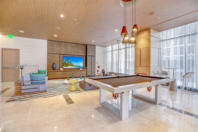 Building Photo - 55 SW 9th St