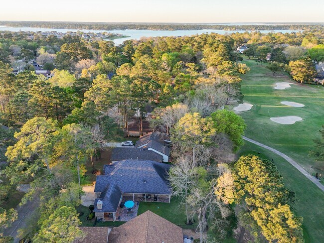 Building Photo - 199 Springs Edge Dr