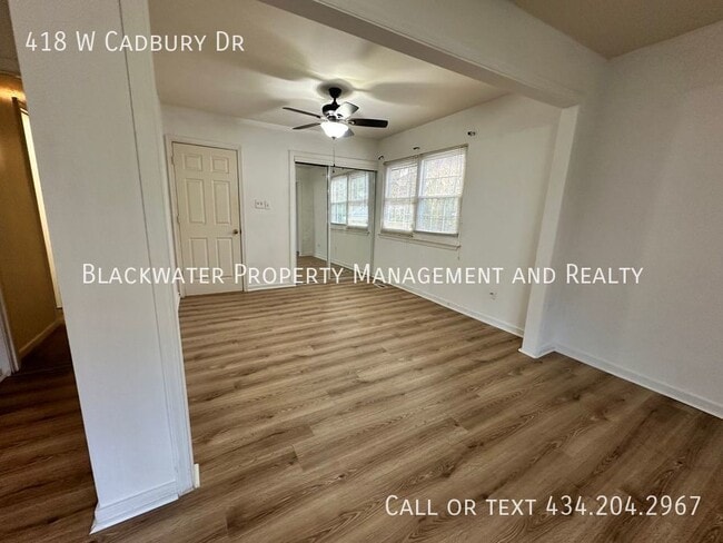 Building Photo - 3 Bedroom Townhome in Georgetown Forest! W...