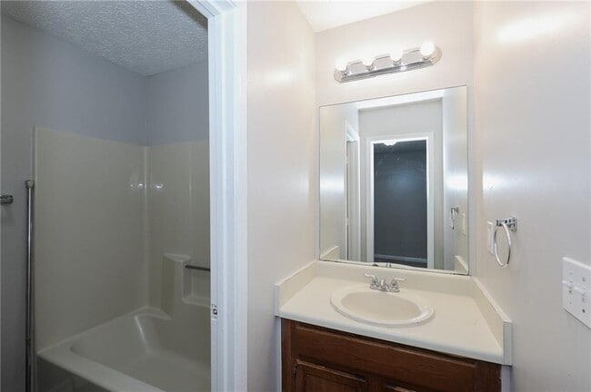 Building Photo - 7215 Crestside Dr