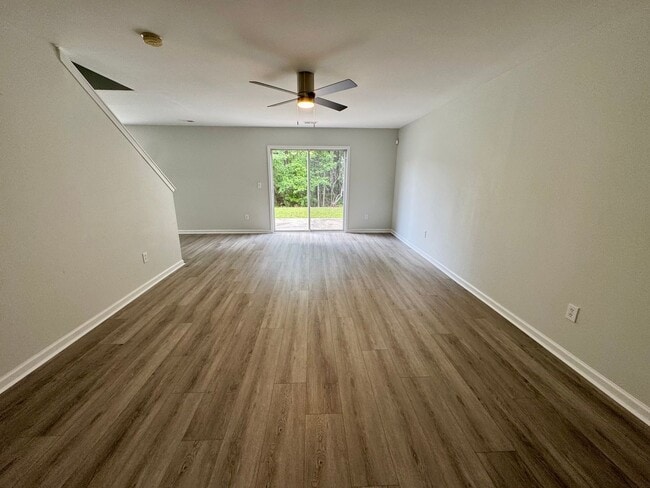 Building Photo - *OPEN HOUSE: 8/2* Longs - 4 Bedroom / 2.5 ...