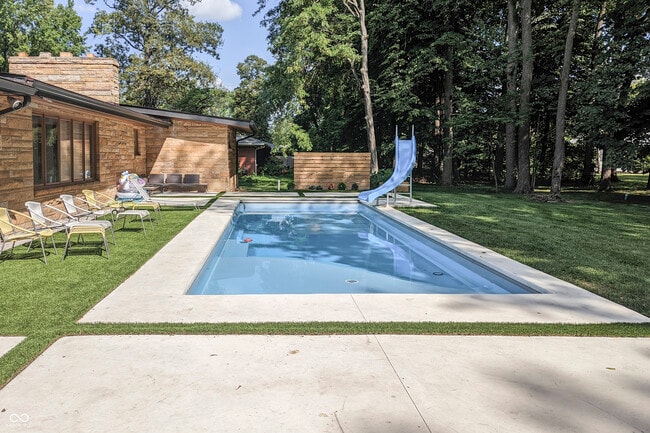 Building Photo - 111 McClellan Rd