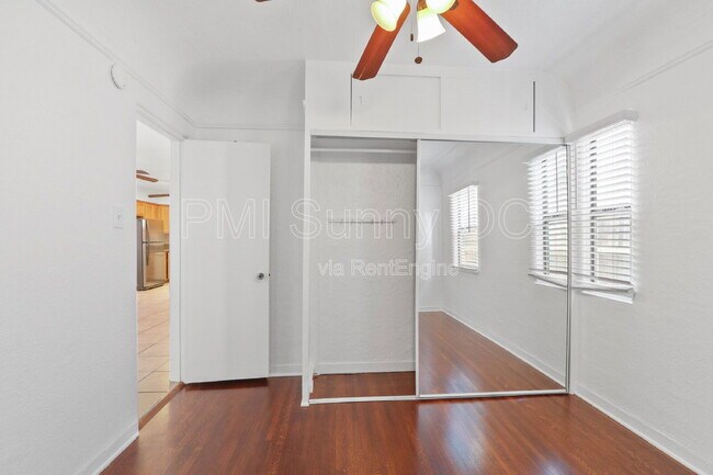 Building Photo - 5768 Campo Walk