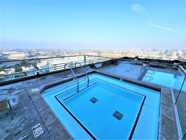 Building Photo - Sky-High Urban Living at 1100 Wilshire! St...