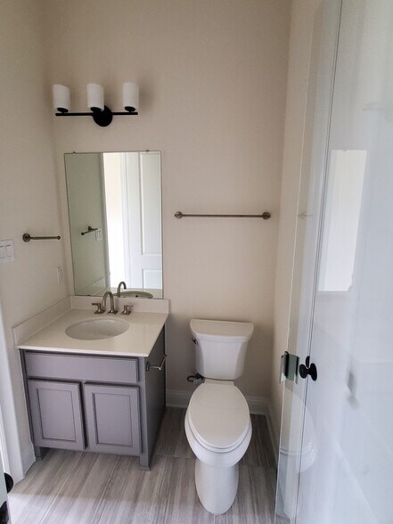 Building Photo - 4512 Hammerstein Blvd