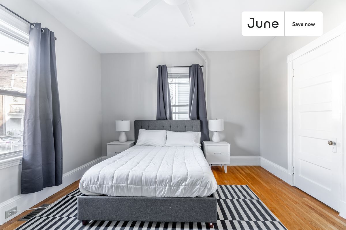 Building Photo - 45 Montcalm Ave