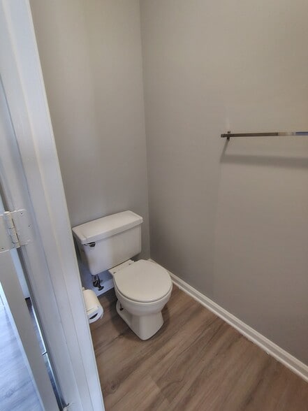 Building Photo - 30 Fonda Dr