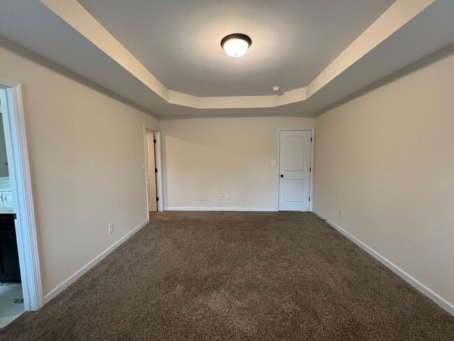 Building Photo - 310 Landon Ln