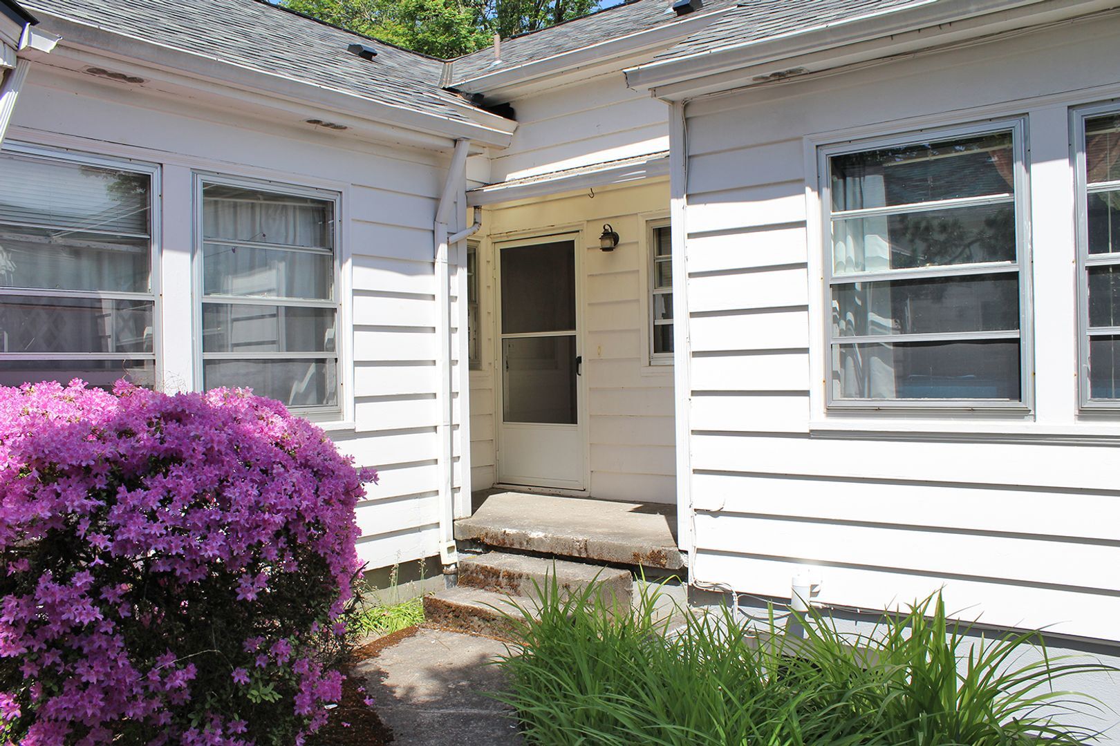 Building Photo - 3507 SW 11th Ave