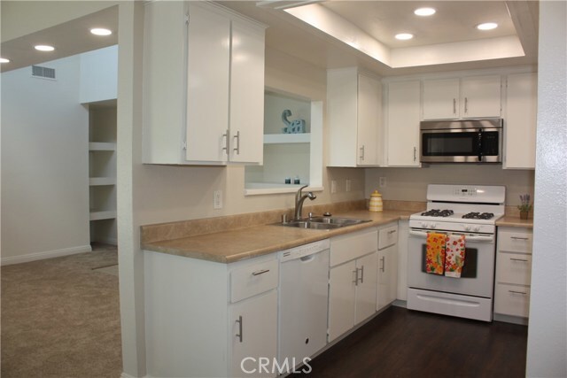 Building Photo - 17041 A Ln