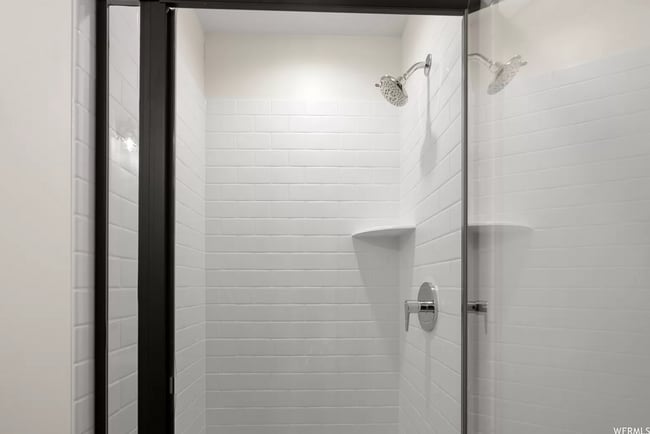 Building Photo - Beautiful Townhome 4 bd & 3.5 bath in American Fork