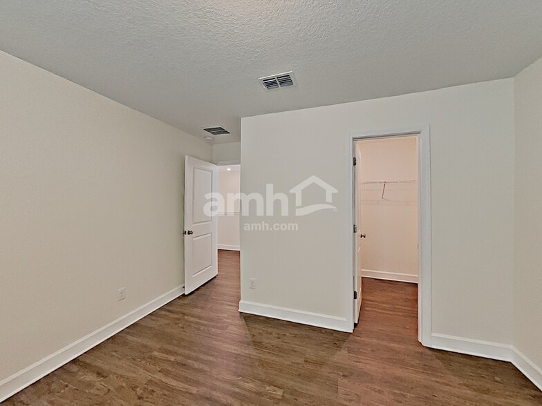 Building Photo - 2876 Calebs Cove Way