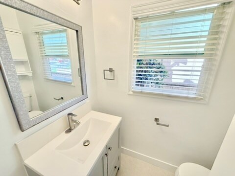 Building Photo - 618 Lincoln Blvd