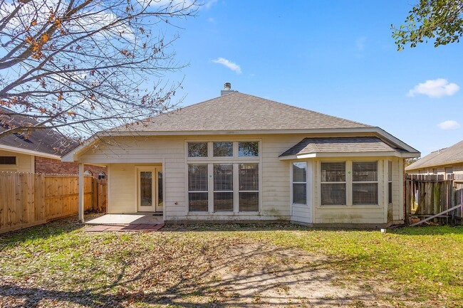 Building Photo - 6222 Founding Dr