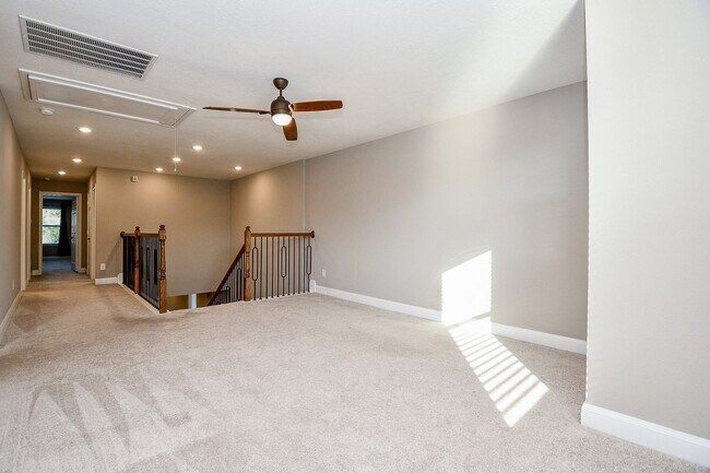 Building Photo - 8622 Cedar Plains Ln