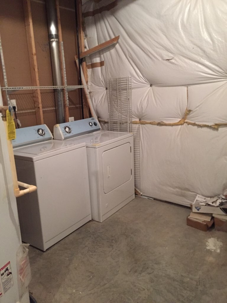 Utility Room w/ full size washer and dryer - 1606 Rising Ridge Rd