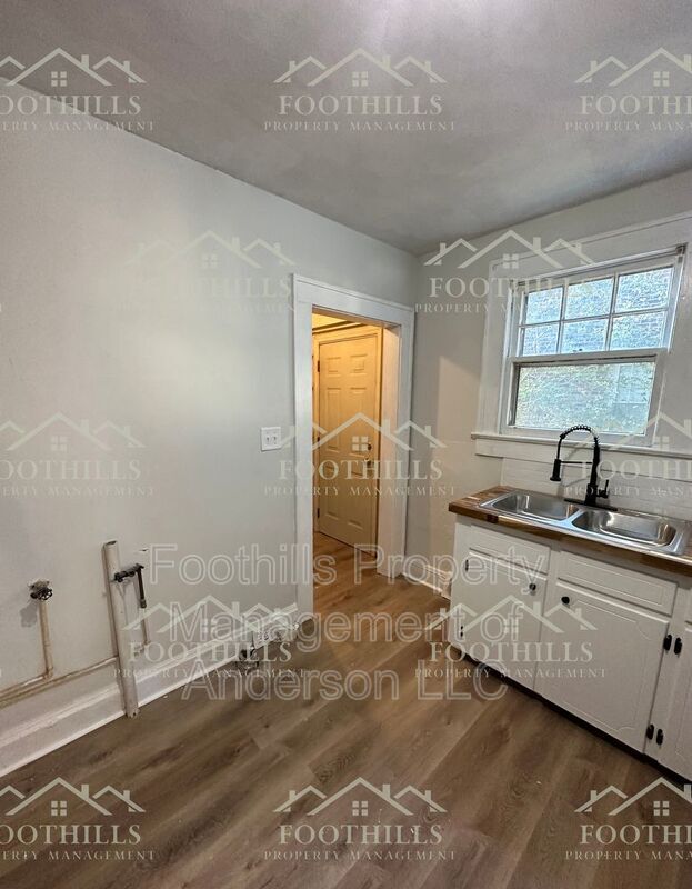 Building Photo - 611 Bonham Ct