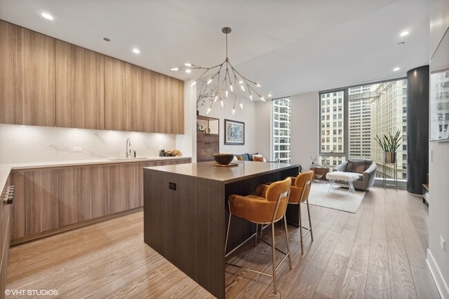 Building Photo - 403 N Wabash Ave