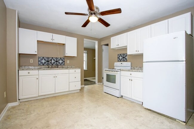 Building Photo - Two bedroom, single-family home