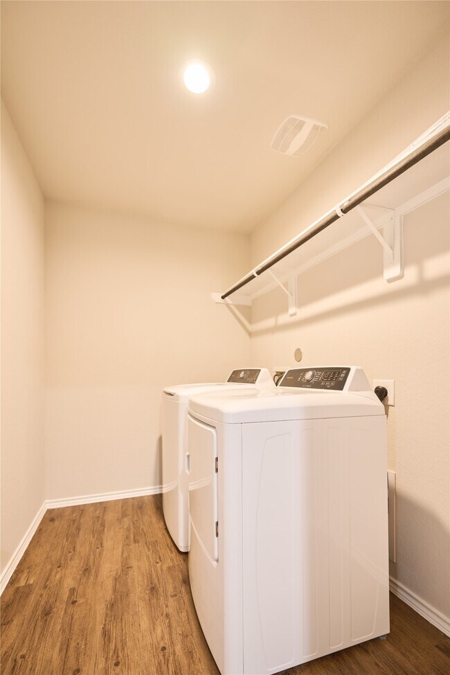 Building Photo - 13918 Nicolet Arbor Ln