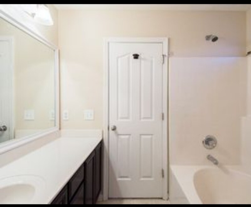 Building Photo - 1138 Phelissa Dr