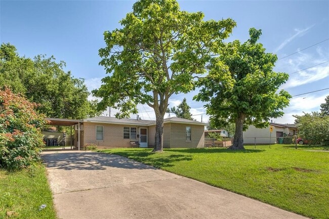 Building Photo - 745 SE 42nd St