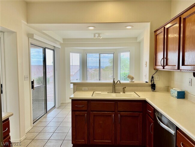 Building Photo - 2720 Hope Forest Dr