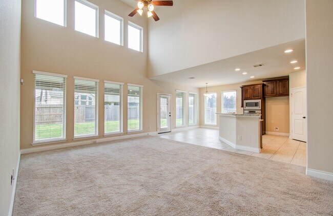 Building Photo - 1202 Watercrest Park Ln