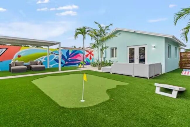 Building Photo - 322 NW 4th Ave