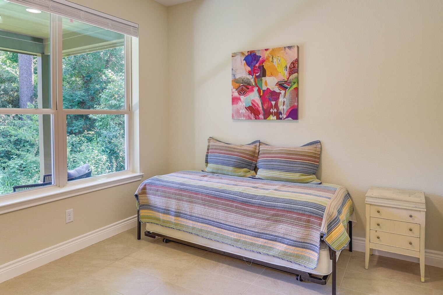 Building Photo - 11931 Lakeview Manor Dr