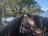 Building Photo - 412 Briarwood Cir