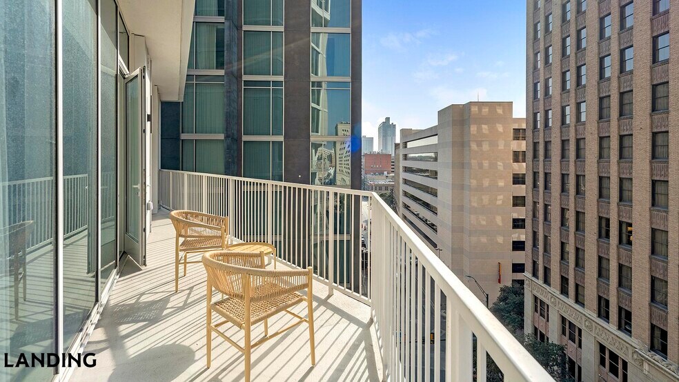 Building Photo - 143 E Commerce St