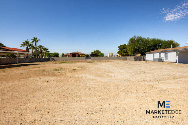 Building Photo - 5Bed/3Bath Home in Buckeye, AZ! Ready for ...