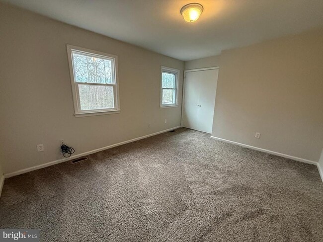 Building Photo - 4 Manchester Ct