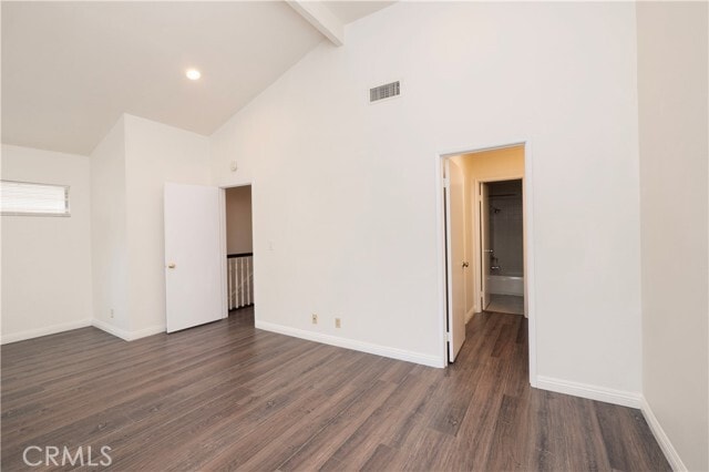 Building Photo - 328 W 7th