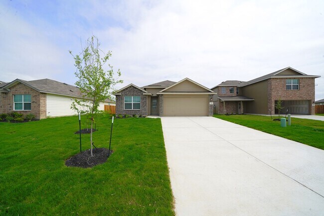 Building Photo - Newly Built Home in Red River Ranch Neighborhood of Cibolo, TX Realtor Commission: $500